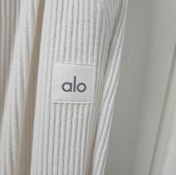 ALO Yoga cream white sz Large L sweatpants - Picture 3 of 4